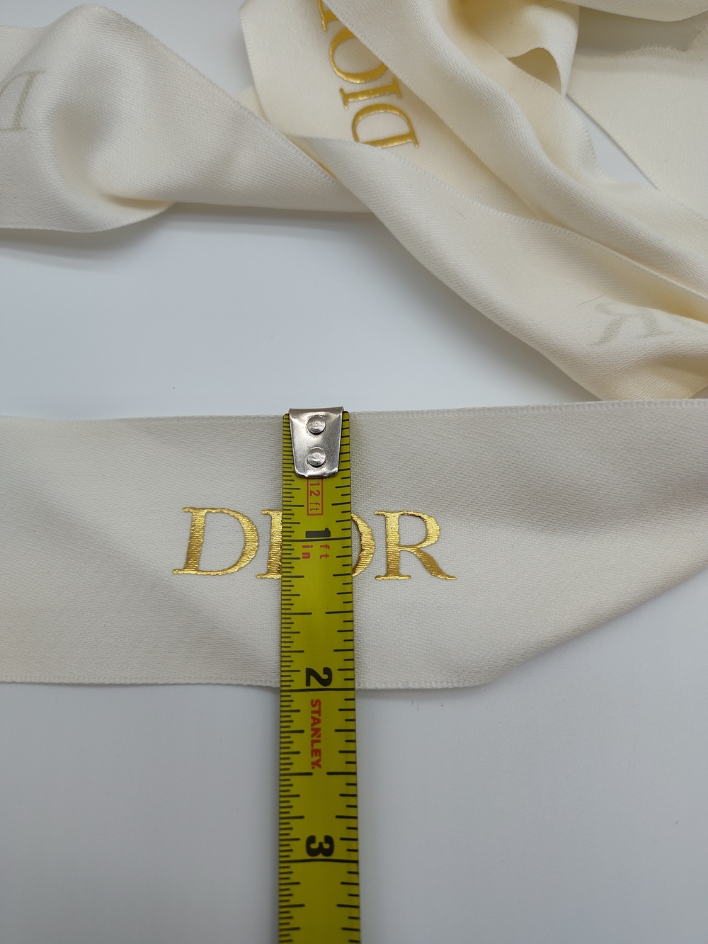 DIOR Le Chariot Gift Box 2" Ribbon Gold Star Charm Tissue Luxury Packaging Set - Picture 13 of 15